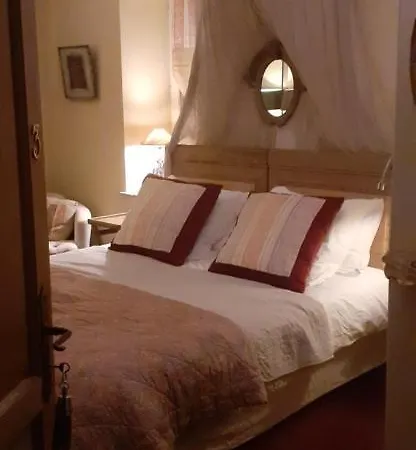 Le Relais Du Haras 3* Champagne-Saint-Hilaire